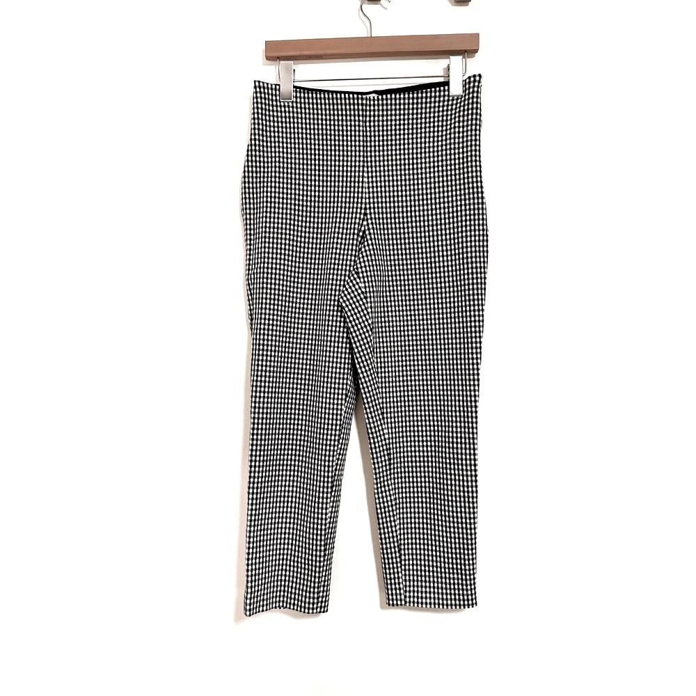 H&M Black and White Capri pants